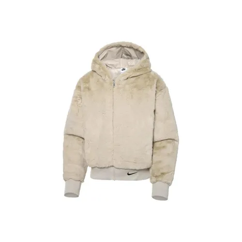 NIKE Бежевые Женские Куртки