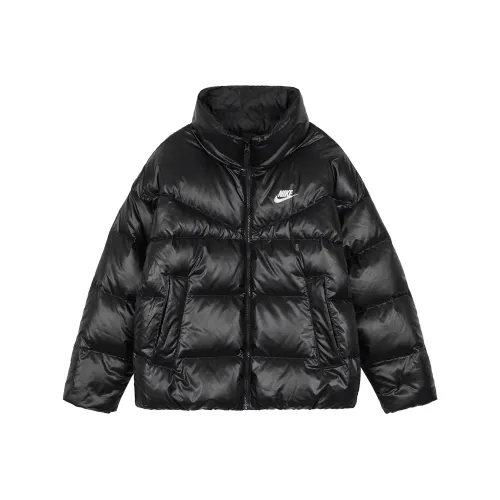 NIKE Черные Женские Пуховики