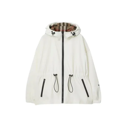 Burberry Куртки и Пальто Женские Белые