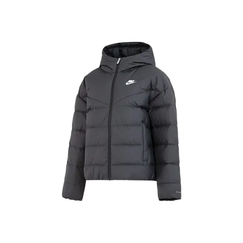 Nike WINDRUNNER Пуховик Женский Черный