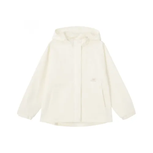 New Balance Белые Женские Куртки