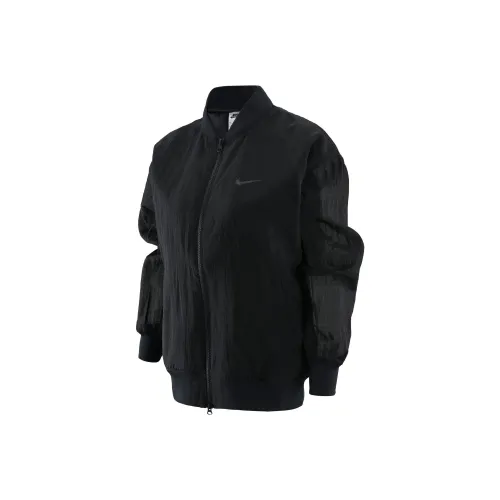 NIKE Черные Женские Куртки