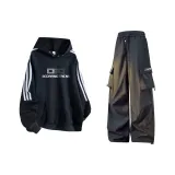 Чёрный с капюшоном + тёмно-синие карго штаны