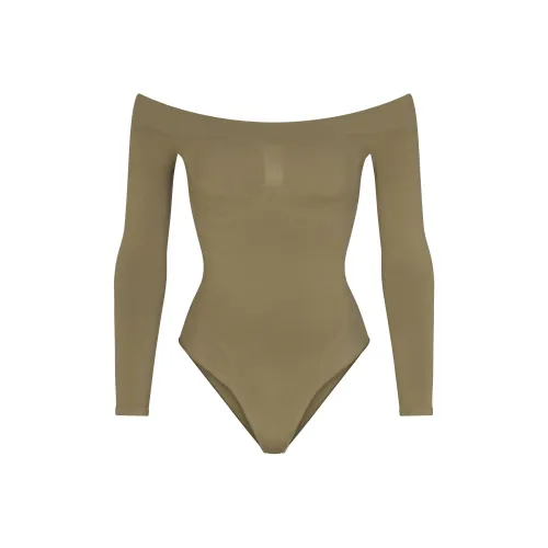 SKIMS Бесшовный Sculpt Off The Shoulder Brief BODYSUIT Комбинезон Женские ARMY Армейский зеленый