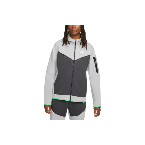 Nike Серые Женские Куртки