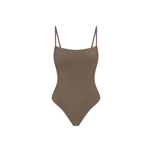 SKIMS SS25 SMOOTH LAYERS CAMI BODYSUIT Комбинезон Женский TRUFFLE TRUFFLE