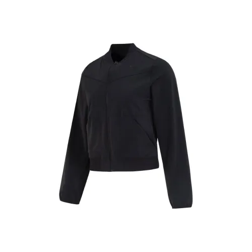 NIKE Черные Женские Куртки