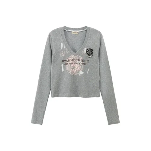 NO ONE ELSE T-Shirt Женская Средняя Серая