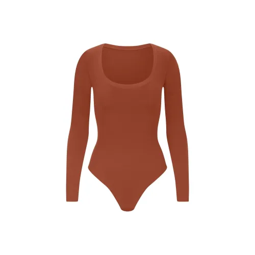 SKIMS FW24 FITS EVERYBODY Длинный рукав Scoop BODYSUIT Комбинезон Женский Шафран Шафран