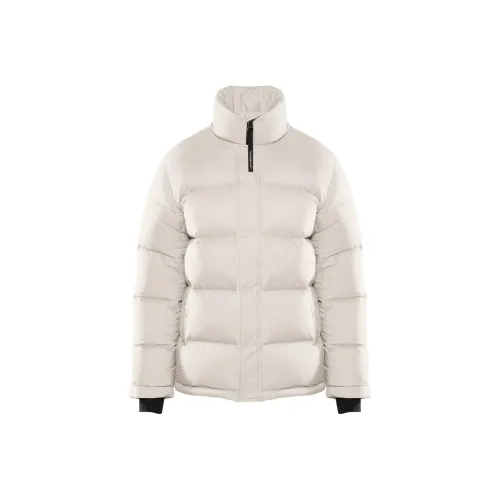 ARITZIA Женские пуховики
