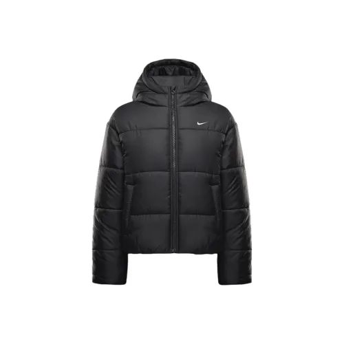 nike Куртки и Пальто Женские Черные