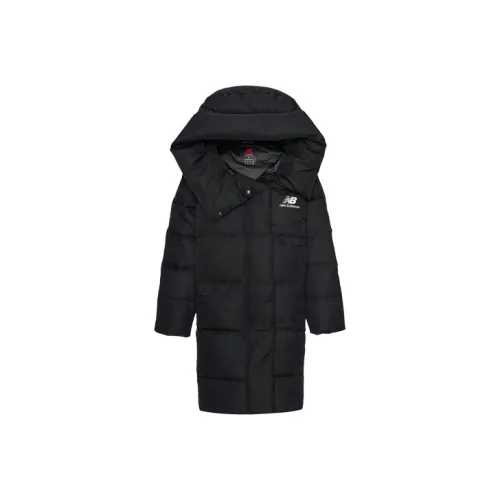 New Balance Женские черные пуховики