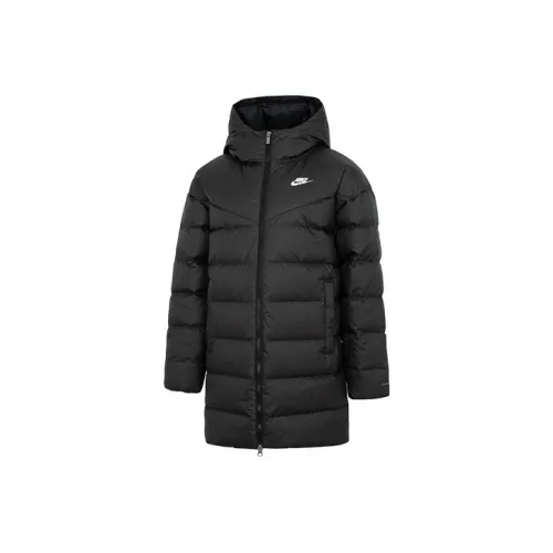 NIKE Черные Женские Пуховики