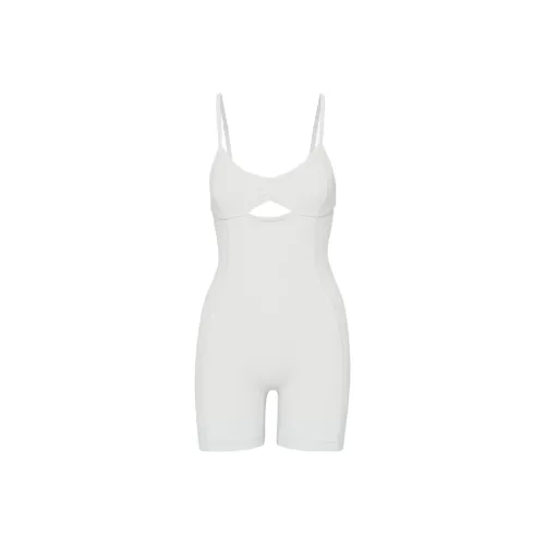 ARITZIA Golden Масло Upbeat Romper Комбинезон Женские Chrome Цвет хрома Сплав