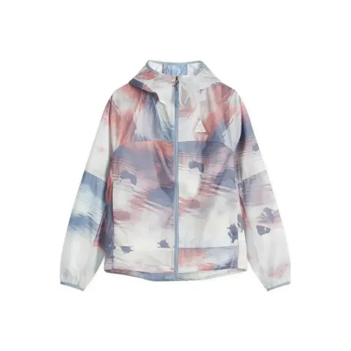 Nike Куртки и Пальто Женские Mountain PEAK Белый