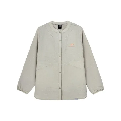 New Balance совместная куртка женская серого цвета