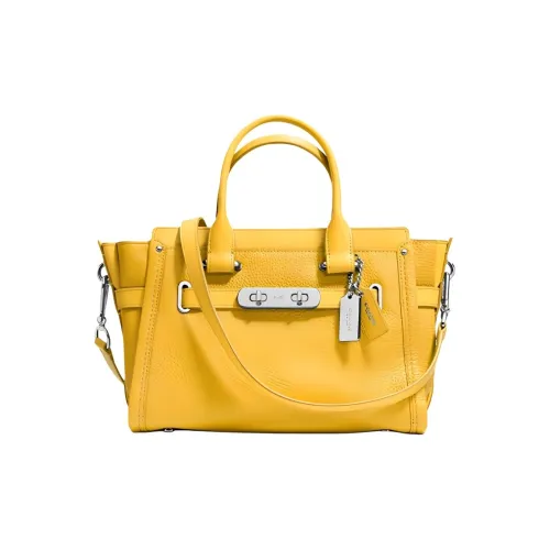 COACH Swagger Клатчи Женские