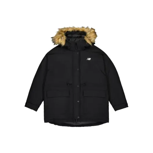 New Balance Женские черные пуховики