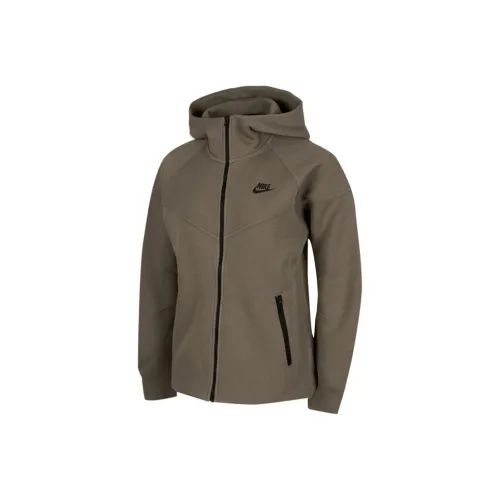 NIKE Коричневый 233 Женские Куртки
