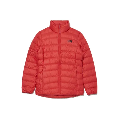 THE NORTH FACE Пуховик женский красный