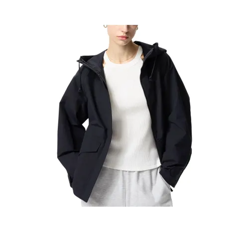 UNIQLO Куртки и Пальто Женские Черные