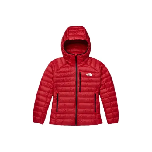 The North Face Женские красные пуховики