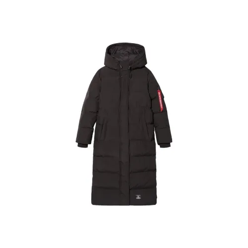 Совместный бренд с Alpha Industries Черные Женские Пуховики