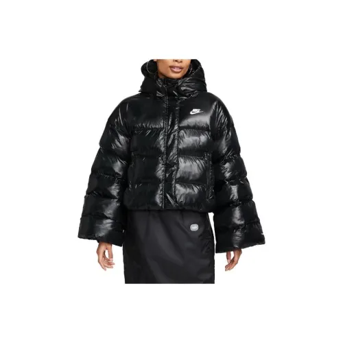 NIKE Черные Женские Куртки