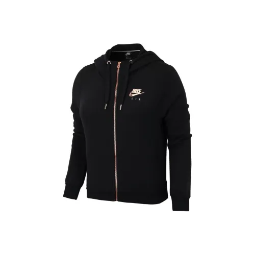 NIKE Черные Женские Куртки