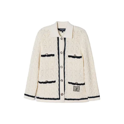 CHANEL Бежевые Женские Куртки