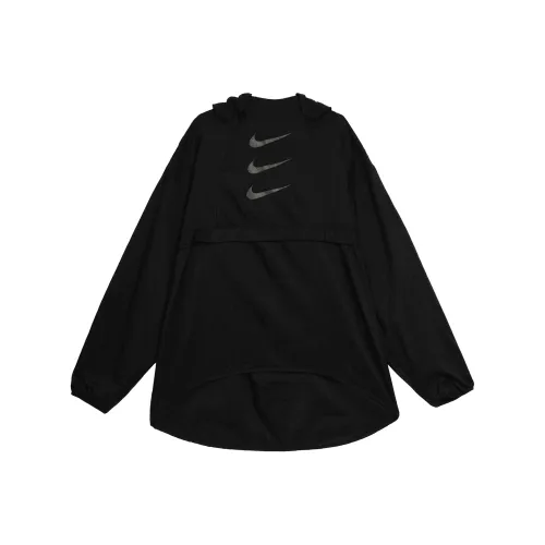 NIKE Черные Женские Куртки