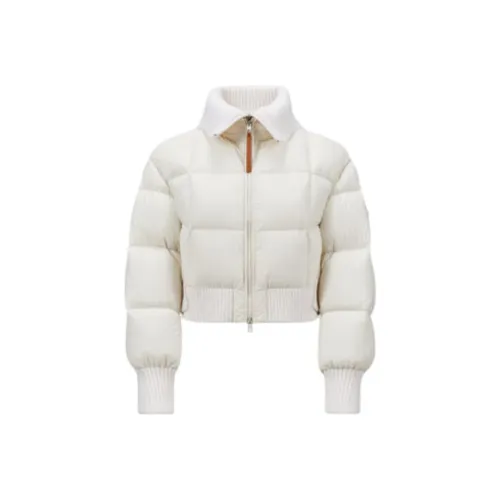 Moncler Пуховик Женские Jadeite Цвет