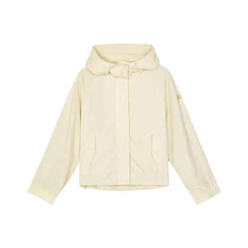 Skechers Куртки и Пальто Женские Отбеленный Песочный