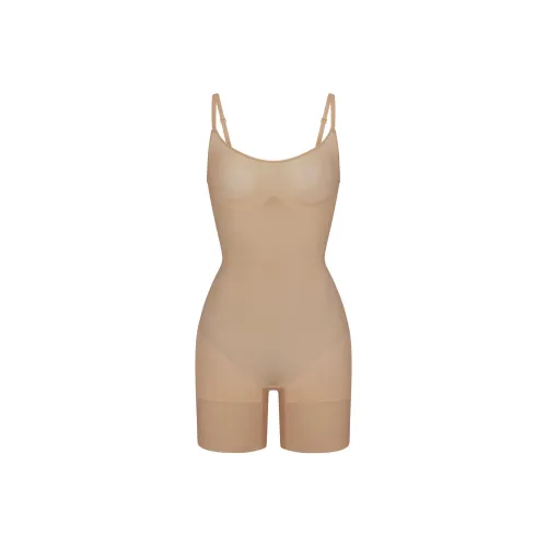SKIMS Повседневный Sculpt MID Бедро BODYSUIT Комбинезон Женские Глина Глина