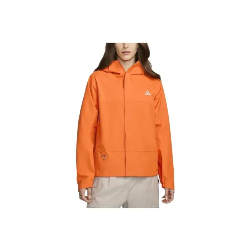 nike ACG Orange Женские Куртки