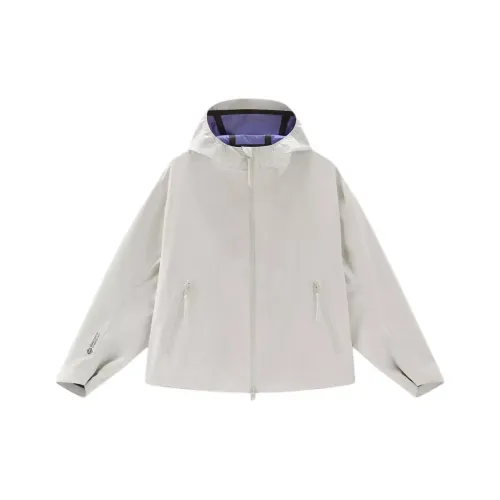 WOOLRICH Белые Женские Куртки