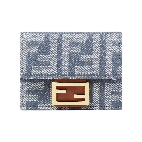 FENDI Женские кошельки