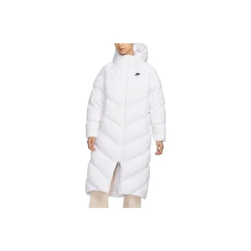 NIKE Белые Женские Пуховики