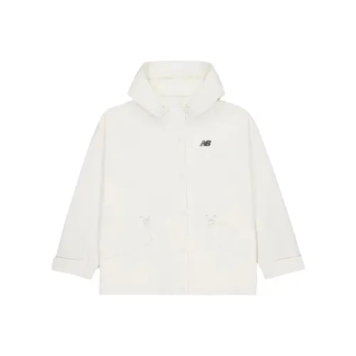 New Balance FW24 Куртки и Пальто Женские Экрю