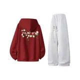 Бордовый худи + светло-серые штаны