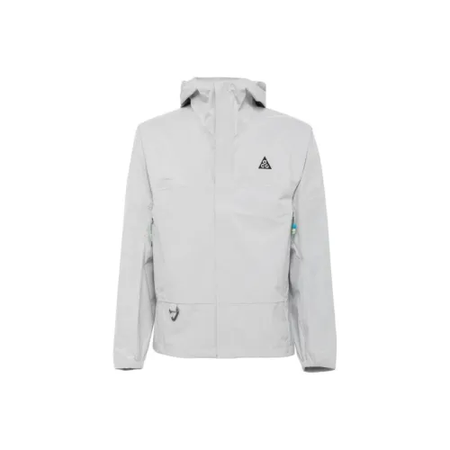 nike Куртки и Пальто Женские Серые