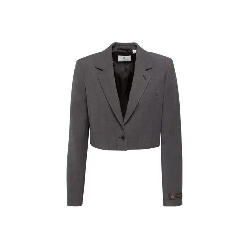 ARITZIA Женские офисные костюмы