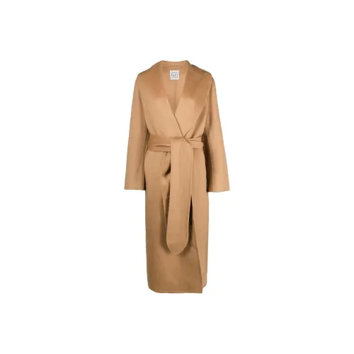 TOTEME Коричневый Женское Пальто