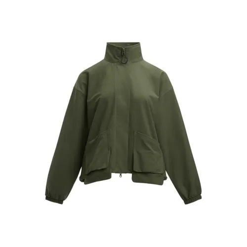 Under Armour Куртки и Пальто Женские Оливково-зеленый