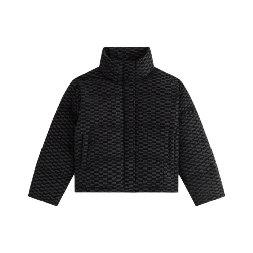 Kith Женские пуховики черного цвета