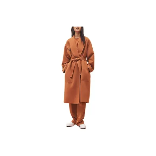 HERMES Коричневое Женское Пальто