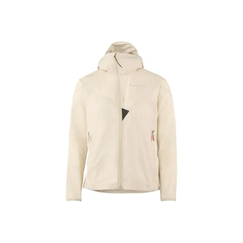 Klattermusen Eitre Куртки и Пальто Женские Глиняного Серого цвета