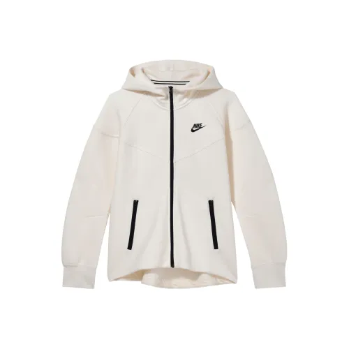 NIKE Белые Женские Куртки