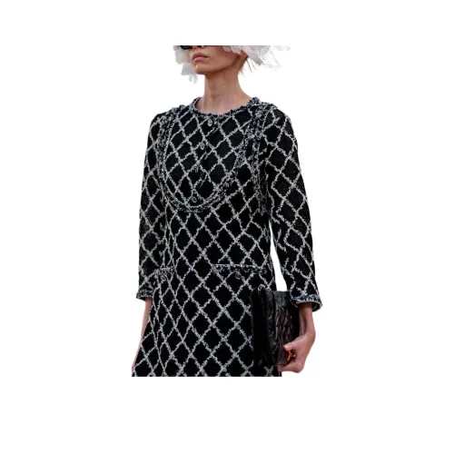 CHANEL 25S Весенне-летняя коллекция Куртки и Пальто Женские Черный