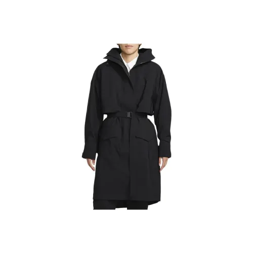 NIKE Черные Женские Парки